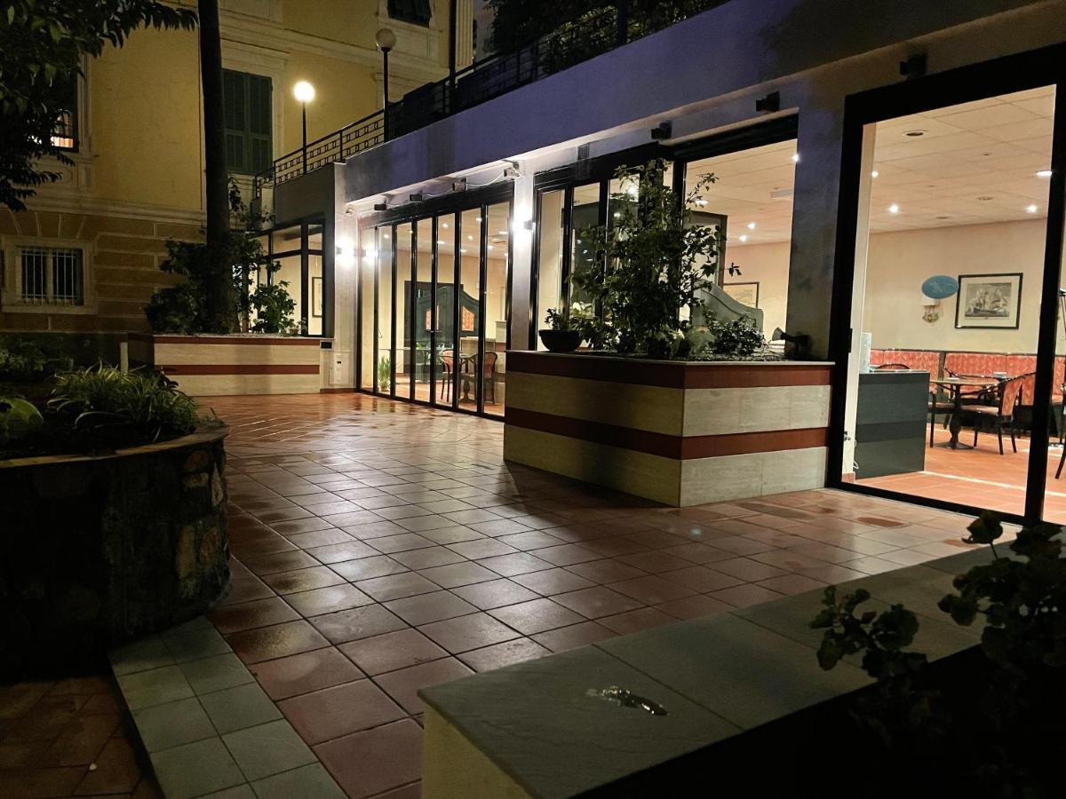 Hotel Miramare Imperia Exterior photo