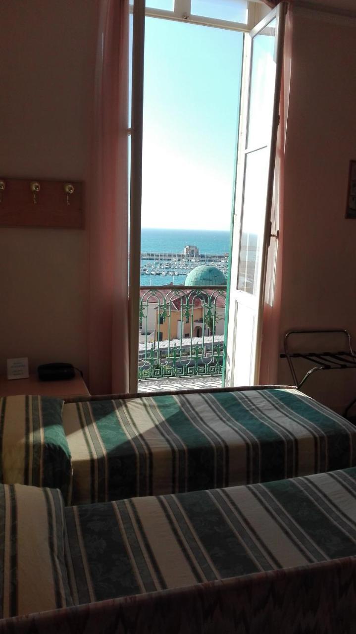 Hotel Miramare Imperia Exterior photo